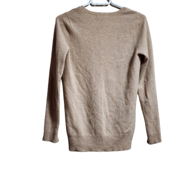 Cashmere Women's V-Neck Tan Sweater - Picture 2 of 4